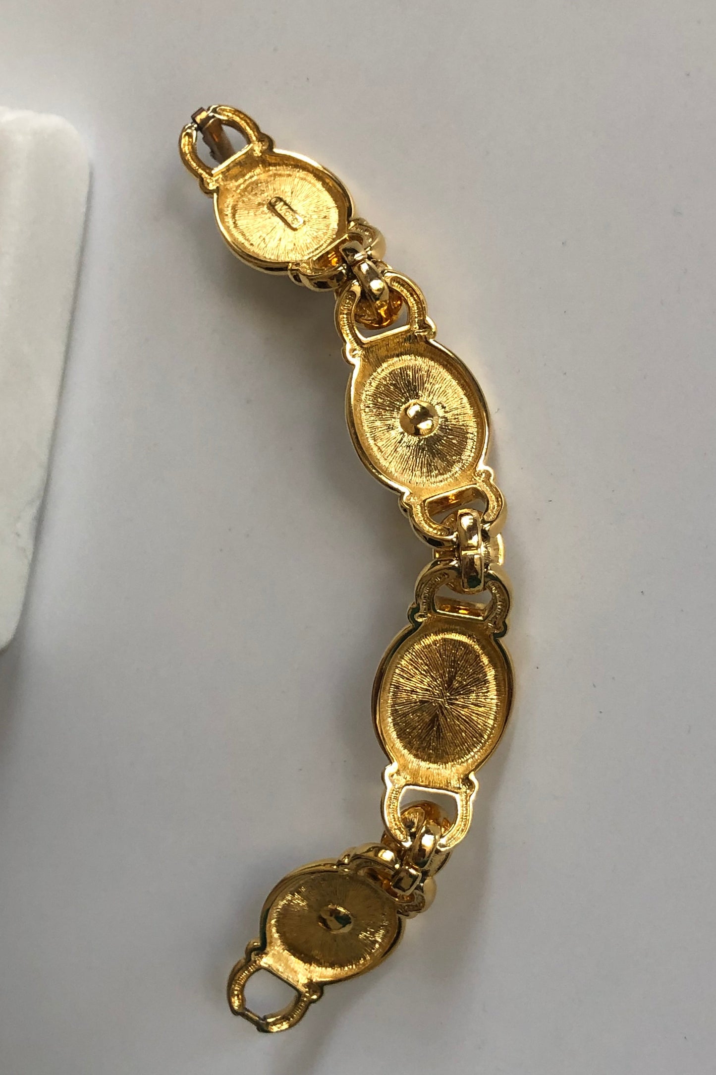 Vintage Monet bracelet Gripoix style gold tone