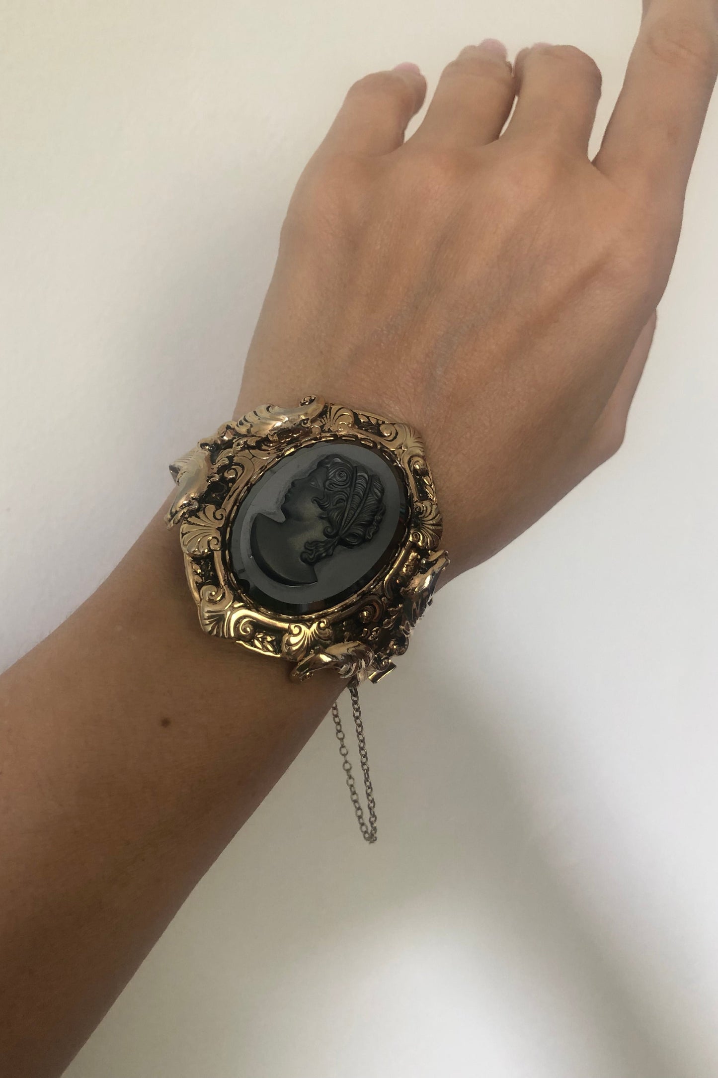 Vintage bracelet cameo French jet glass