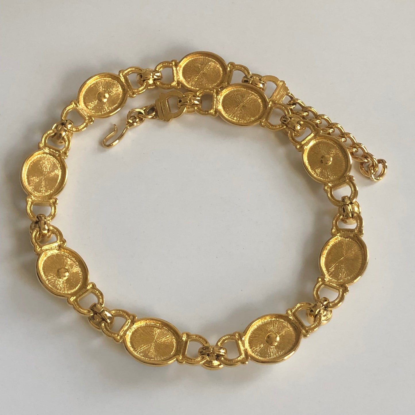 Vintage Monet necklace large cabochon Gripoix style pear gold tone