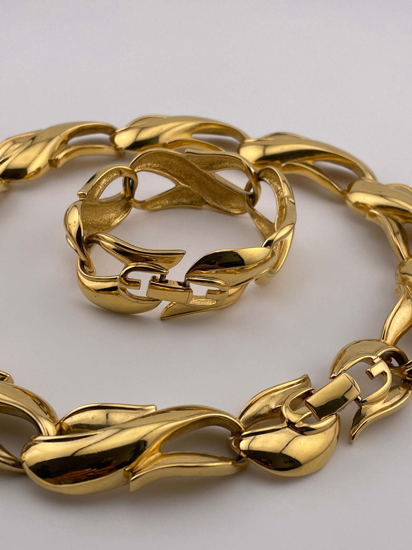 Vintage GIVENCHY swirl bracelet