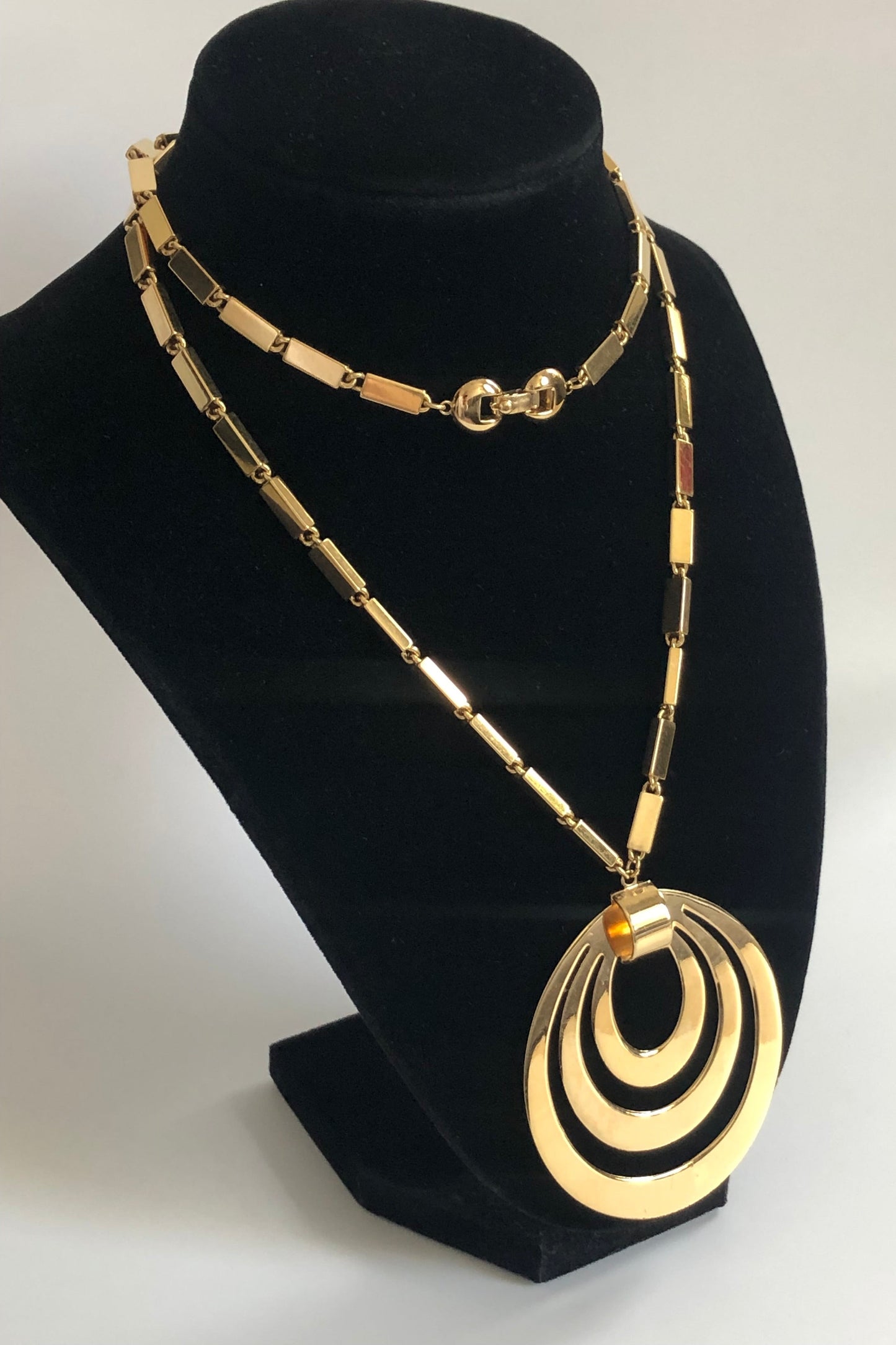 vintage Monet necklace pendant geometric link chain