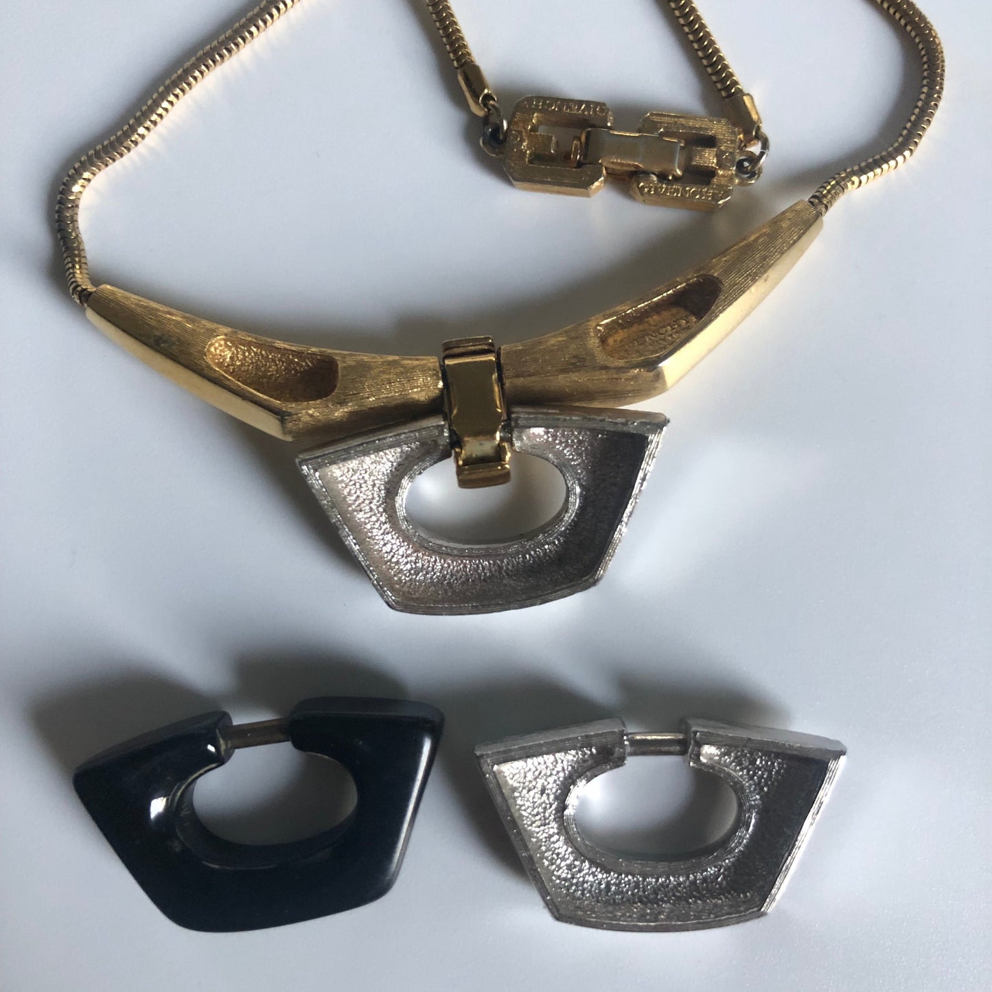 Vintage GIVENCHY necklace moveable pendants