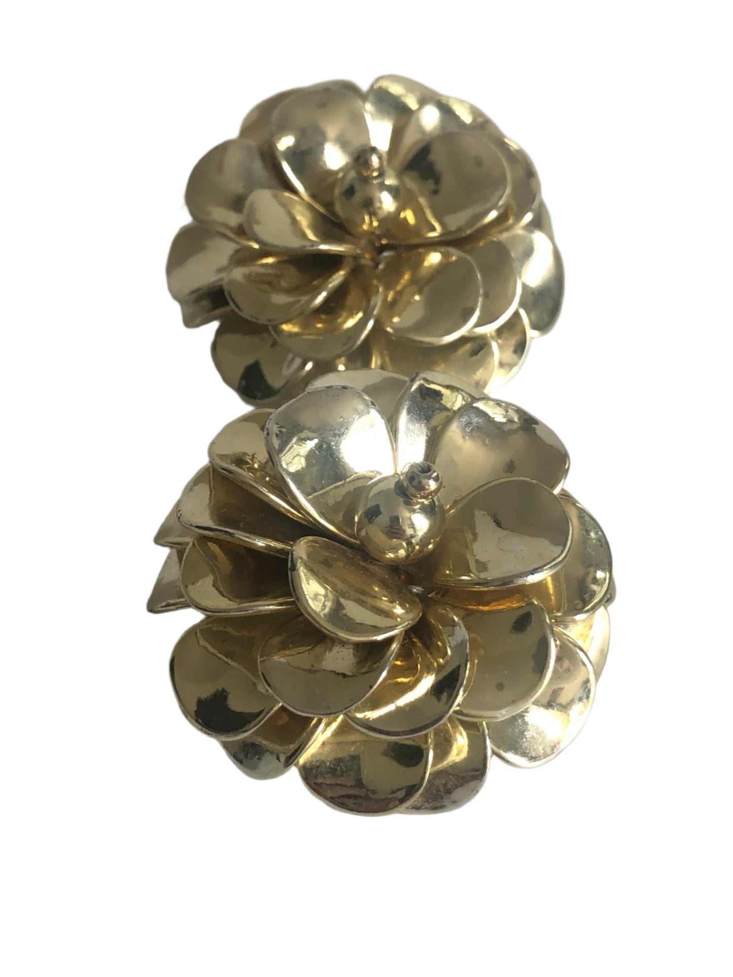 vintage earrings clip on flower gold tone plastic