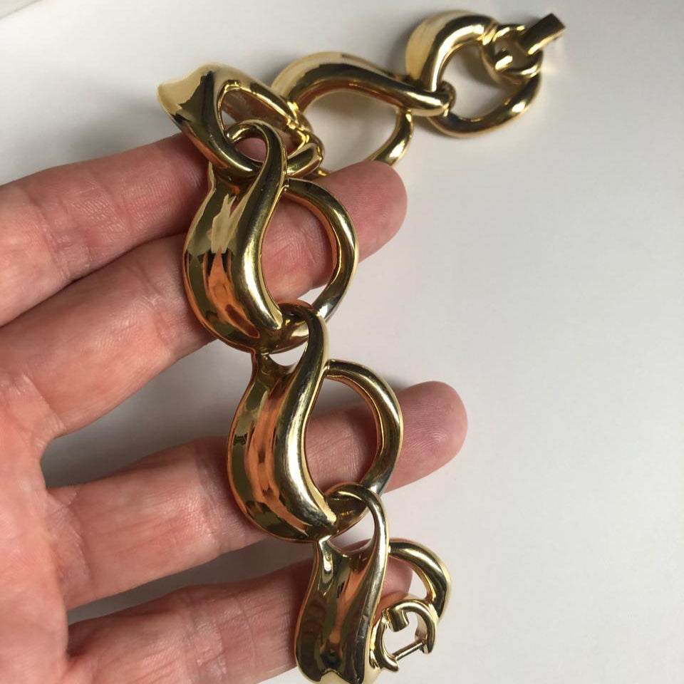 GIVENCHY bracelet wide link swirl heart