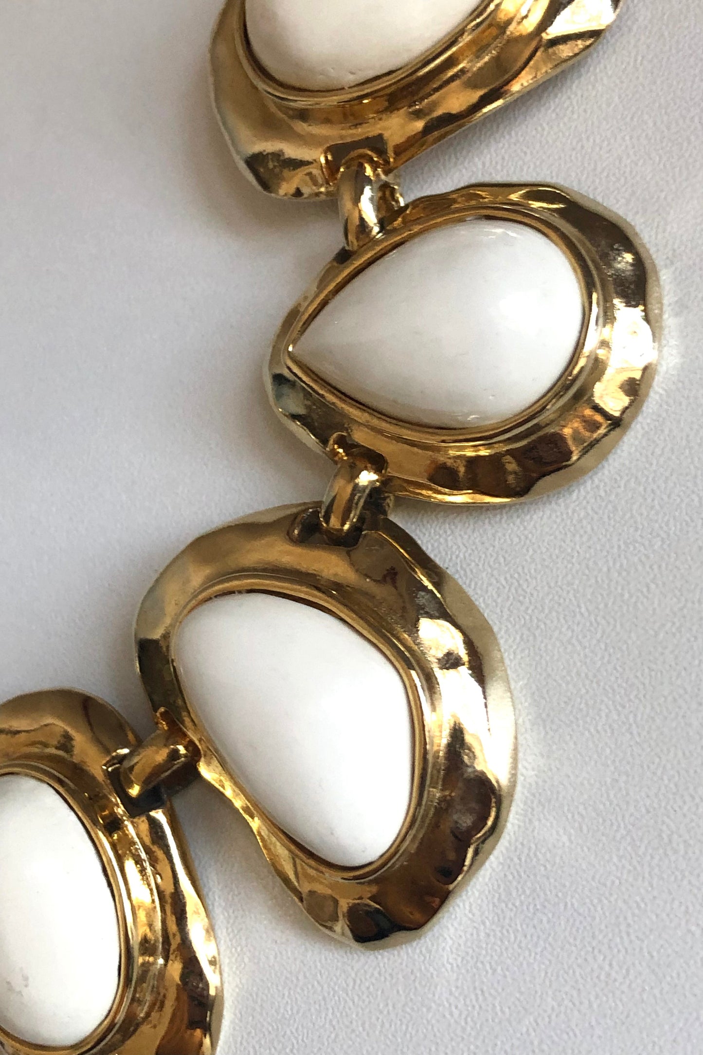 Vintage Les Bernard necklace chunky links resin cabochon