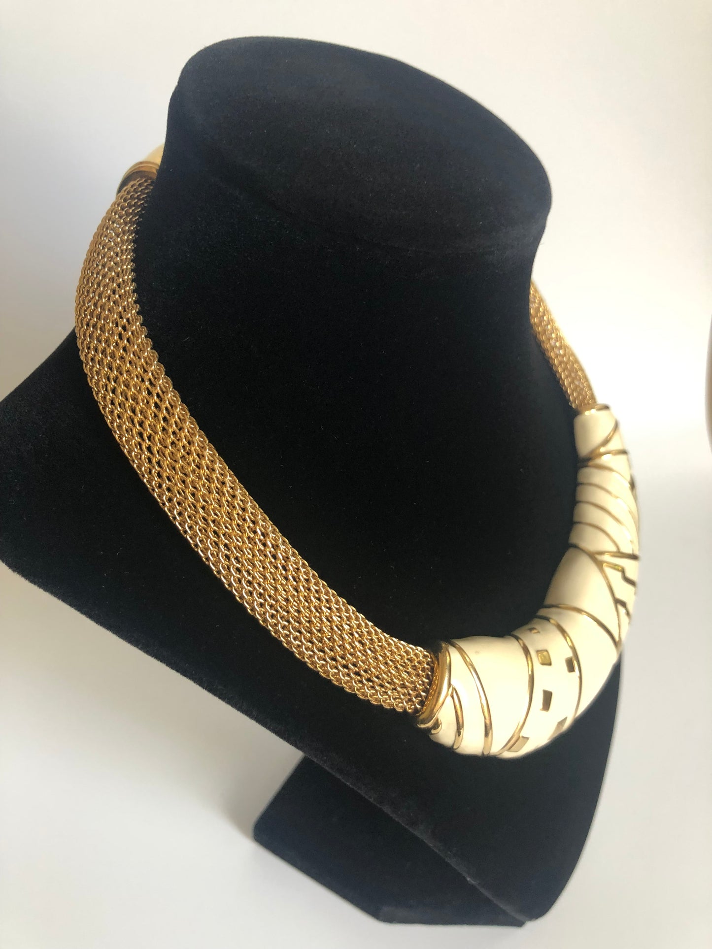 Vintage MONET necklace collar enamel metal mesh