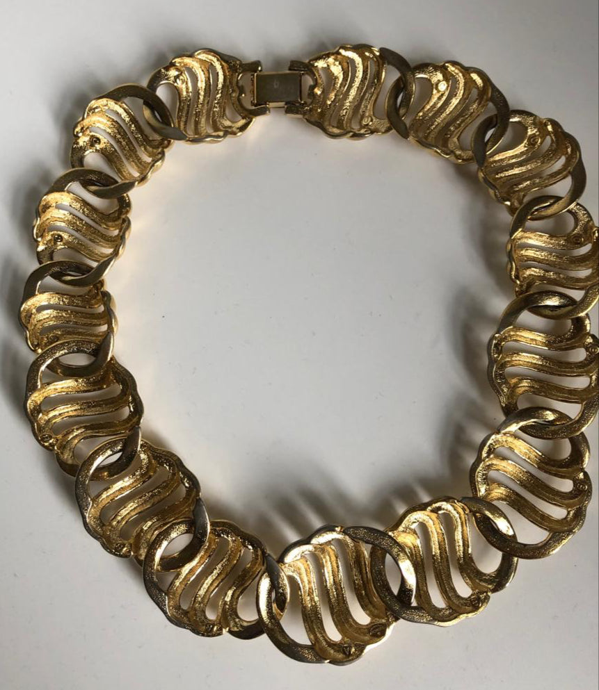 GIVENCHY necklace collar chunky swirl link gold tone