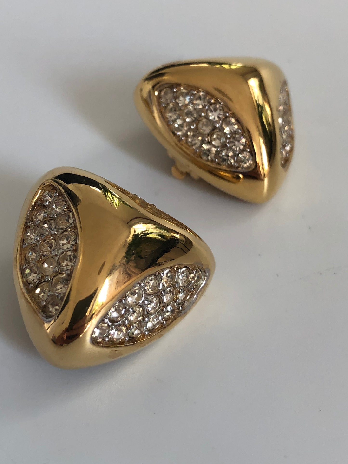 Vintage Nina Ricci large earrings clip on