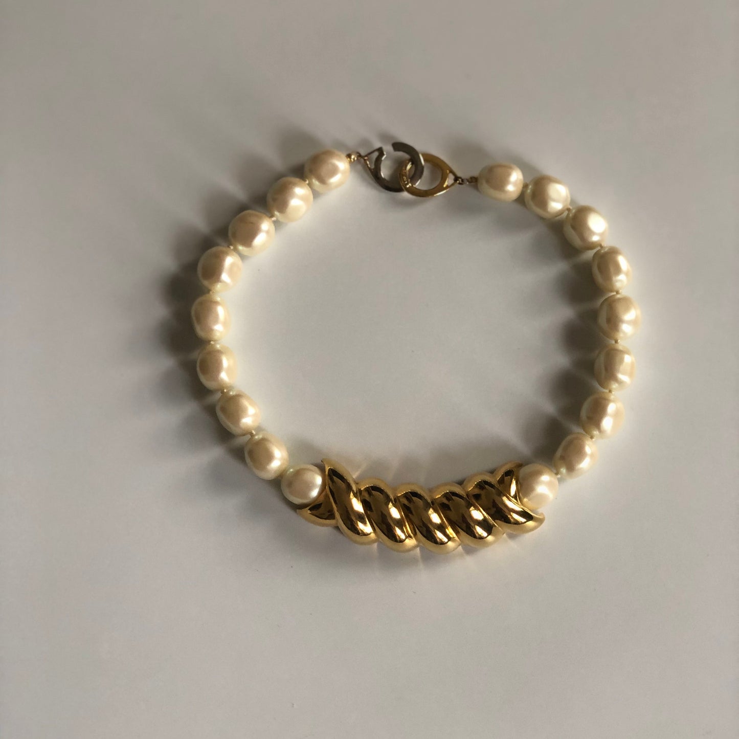 Vintage Les Bernard necklace pearl simulate beads swirl part