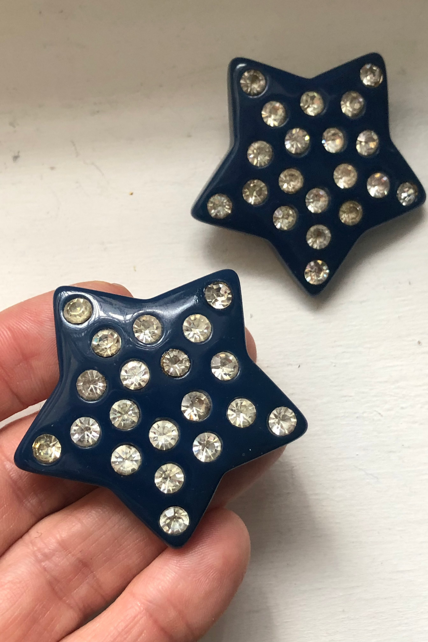 Vintage star earrings clip on large plastic disco glam