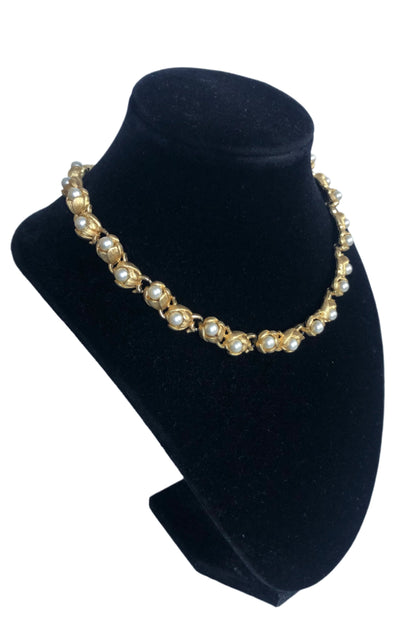 Vintage Trifari necklace pearl beads gold tone flower links