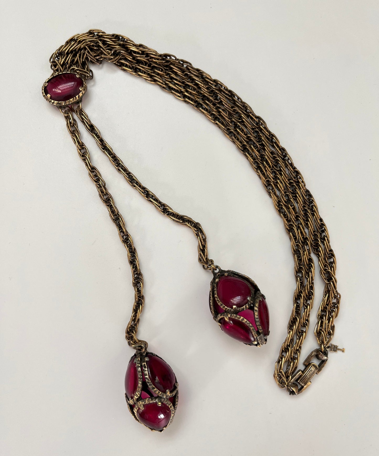 Vintage Trifari necklace powder  glass "Renaissance" 1964