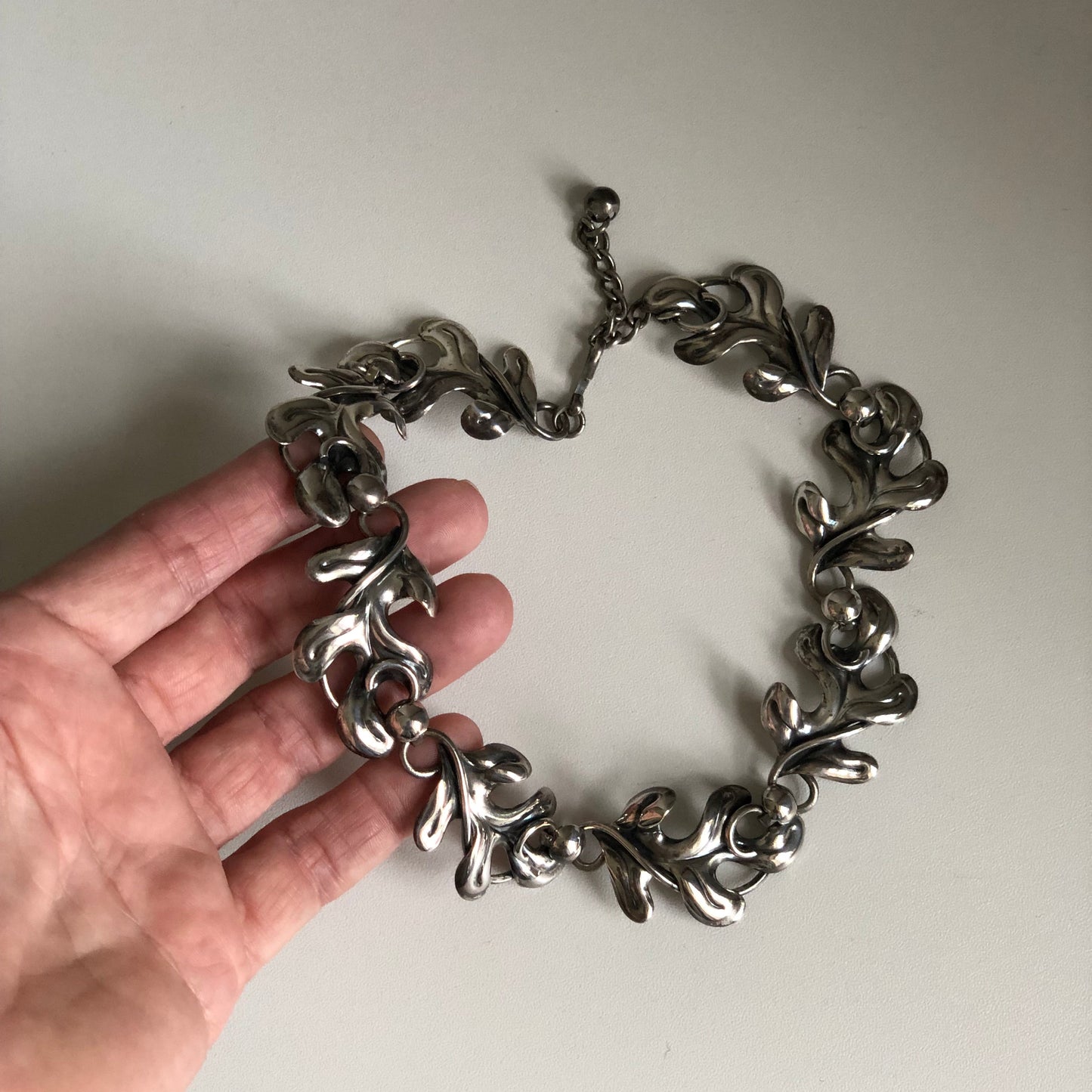 Vintage Napier necklace silver plate oak  leaf links