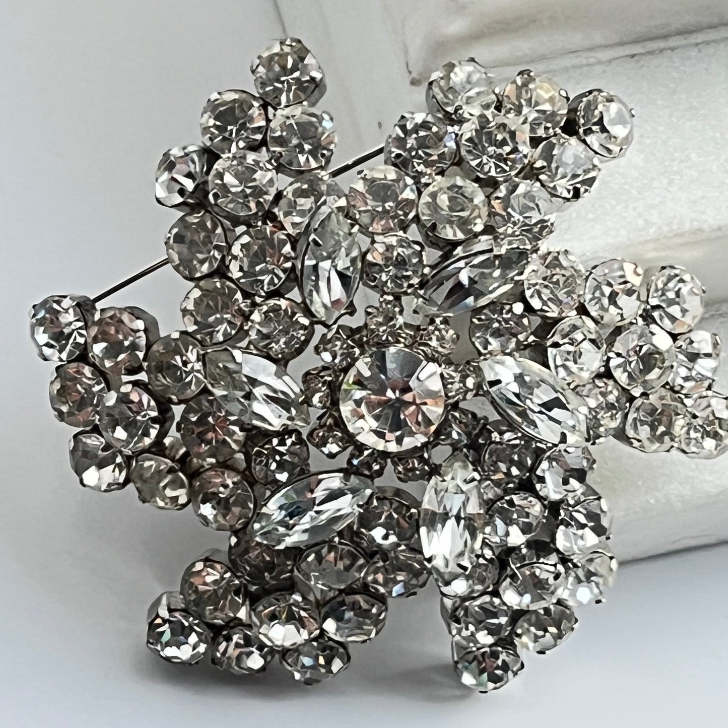 Vintage brooch star domed large clear rhinestones 1960's
