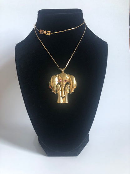 Vintage Nina Ricci necklace elephant pendant red cabochon