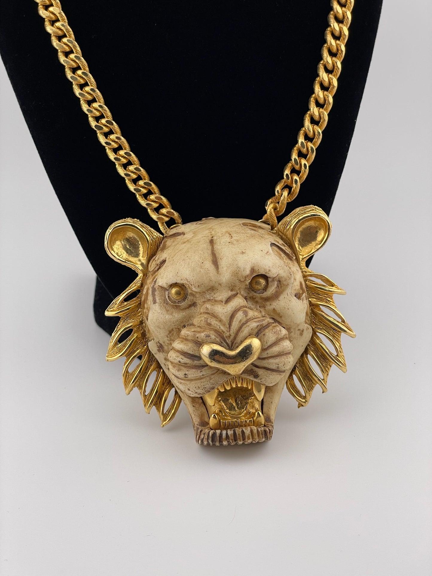 Vintage HATTIE CARNEGIE  Tiger Necklace