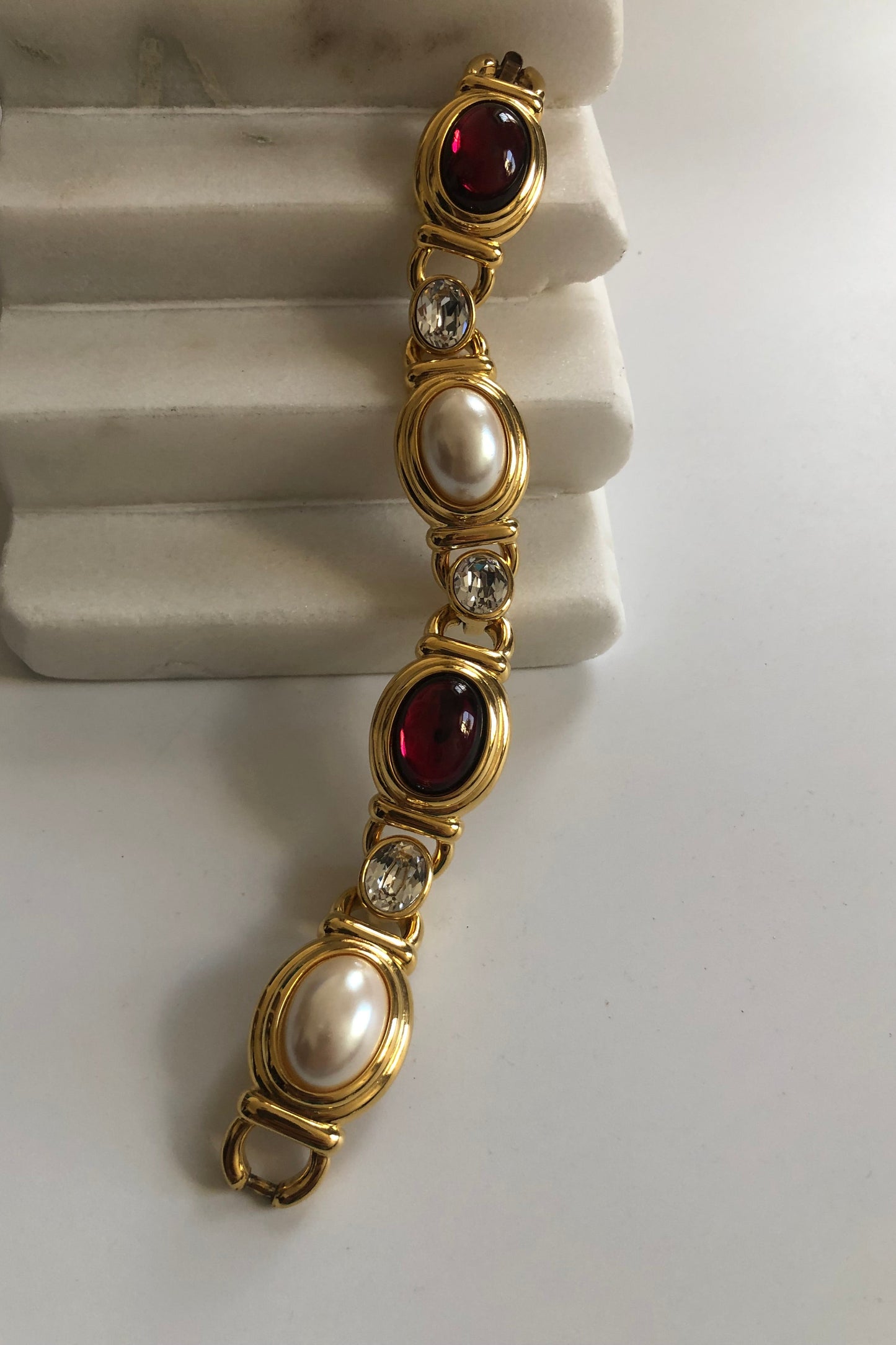 Vintage Monet bracelet  Gripoix style gold tone