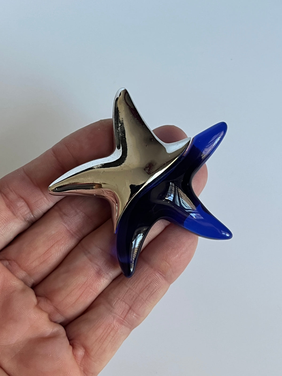 Vintage givenchy  necklace star blue lucite pendant