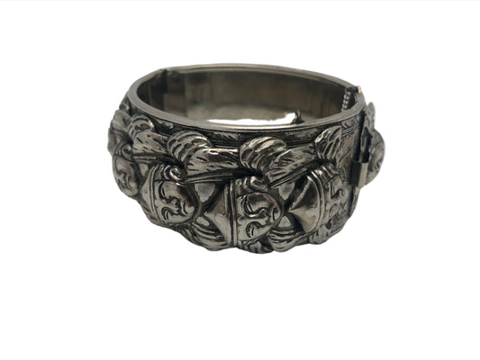 Vintage Vargas Hinged Bangle Bracelet