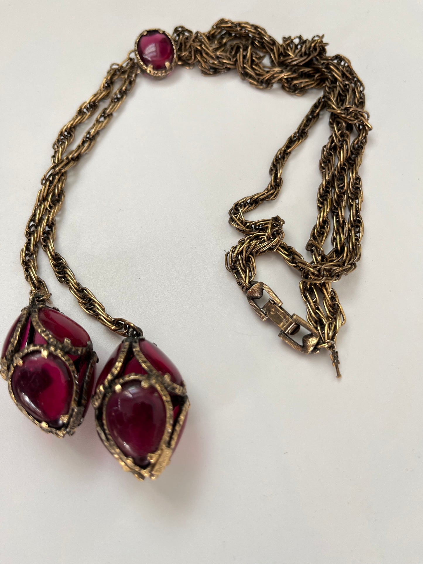 Vintage Trifari necklace powder  glass "Renaissance" 1964