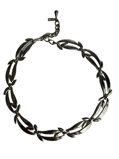 Vintage Monet silver tone  links collar