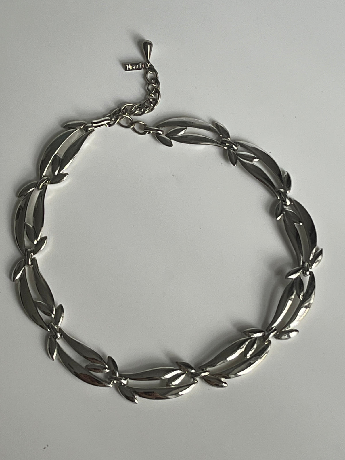 Vintage Monet silver tone  links collar