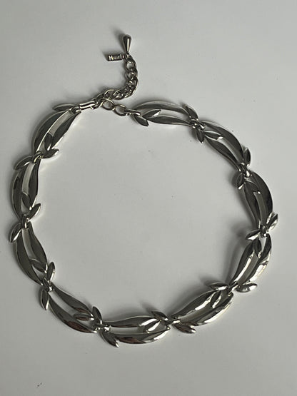 Vintage Monet silver tone  links collar