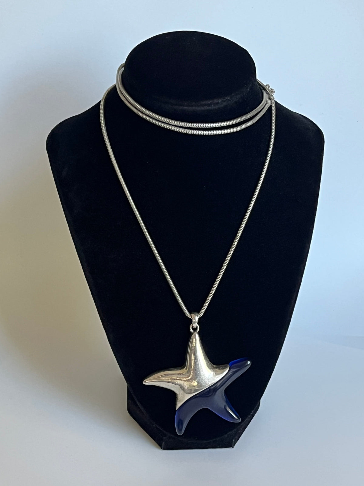 Vintage givenchy star necklace pendant blue lucite