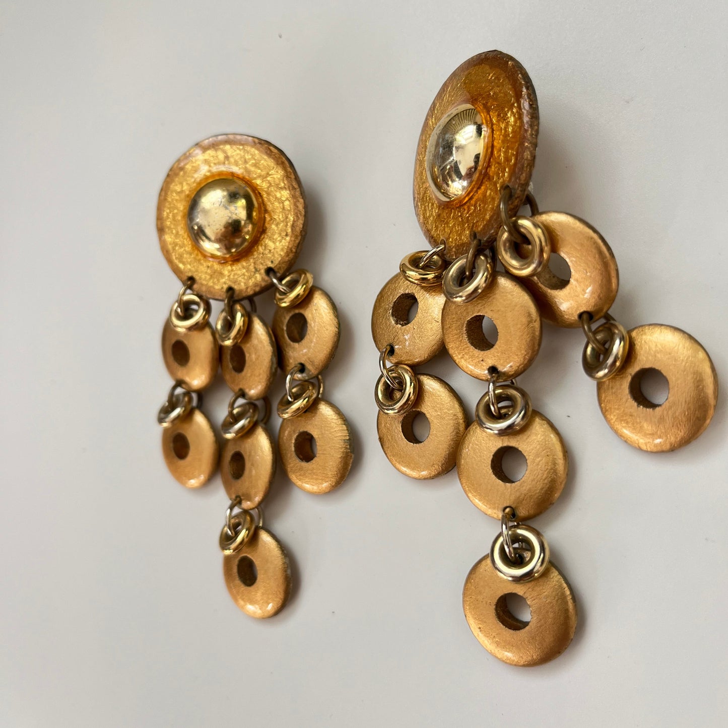 Vintage earrings clip on dangle gold tone