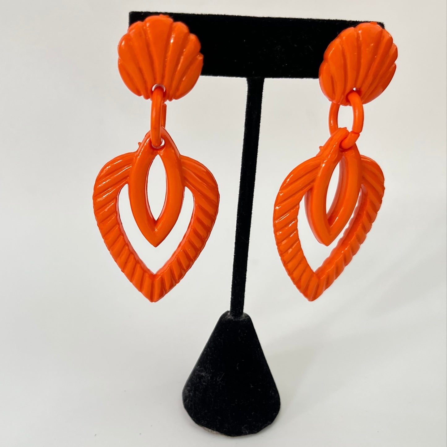 Vintage earrings plastic 1980's