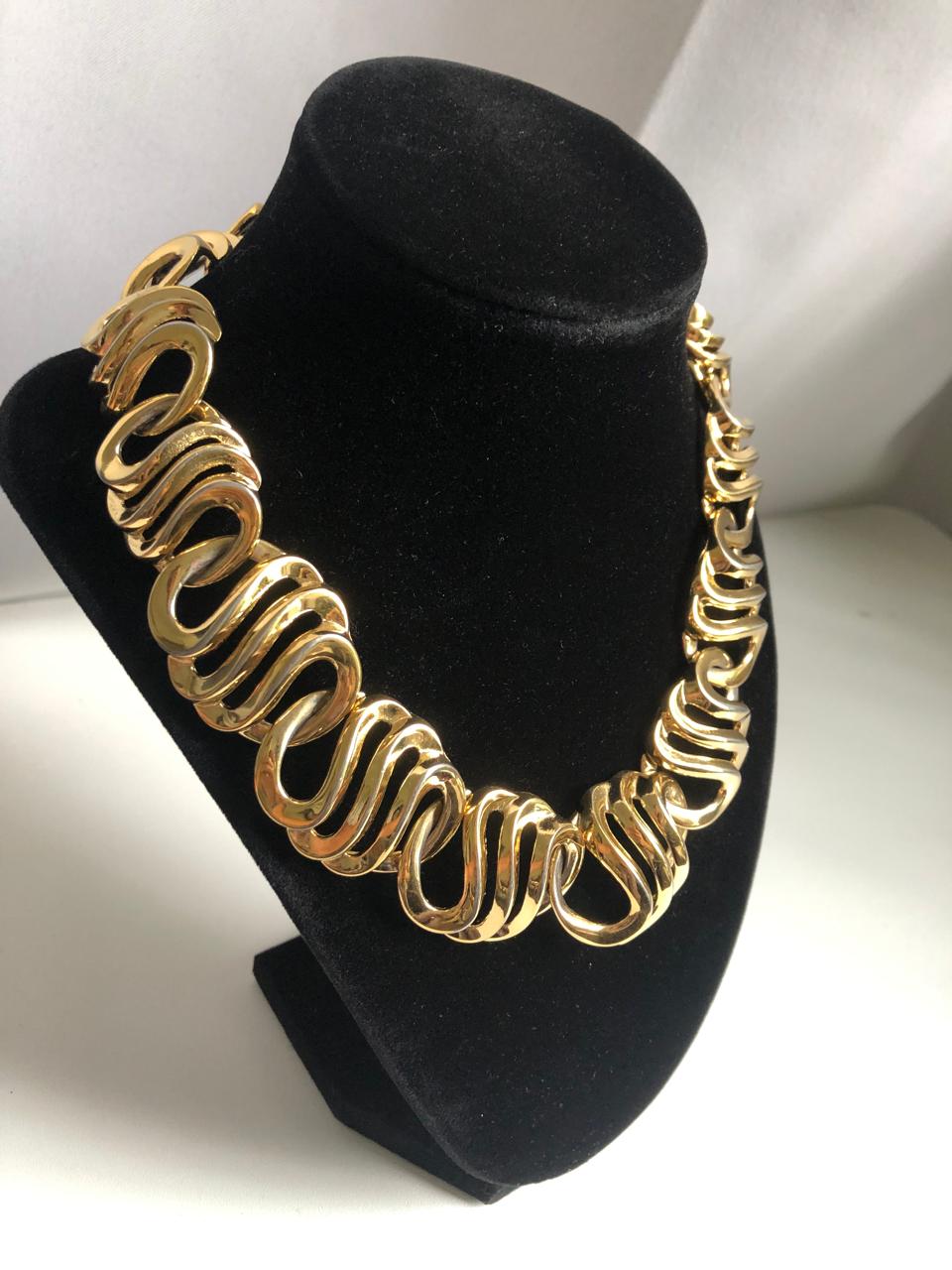GIVENCHY necklace collar chunky swirl link gold tone