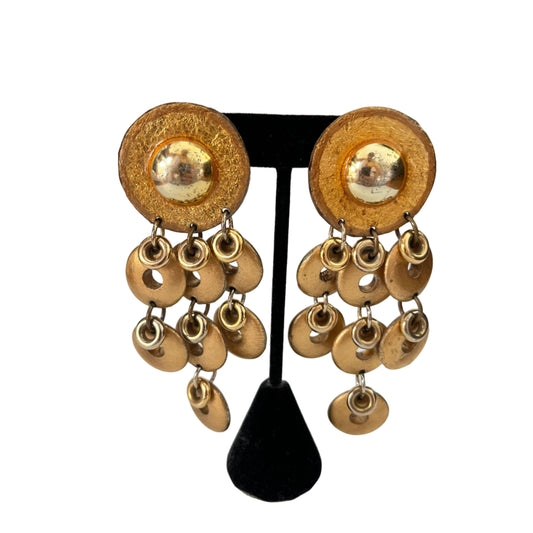 Vintage earrings clip on dangle gold tone