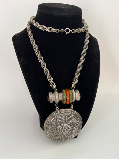 Vintage ACCESSOCRAFT necklace pendant glass rings