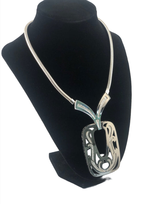 Vintage MONET Necklace cut pendant