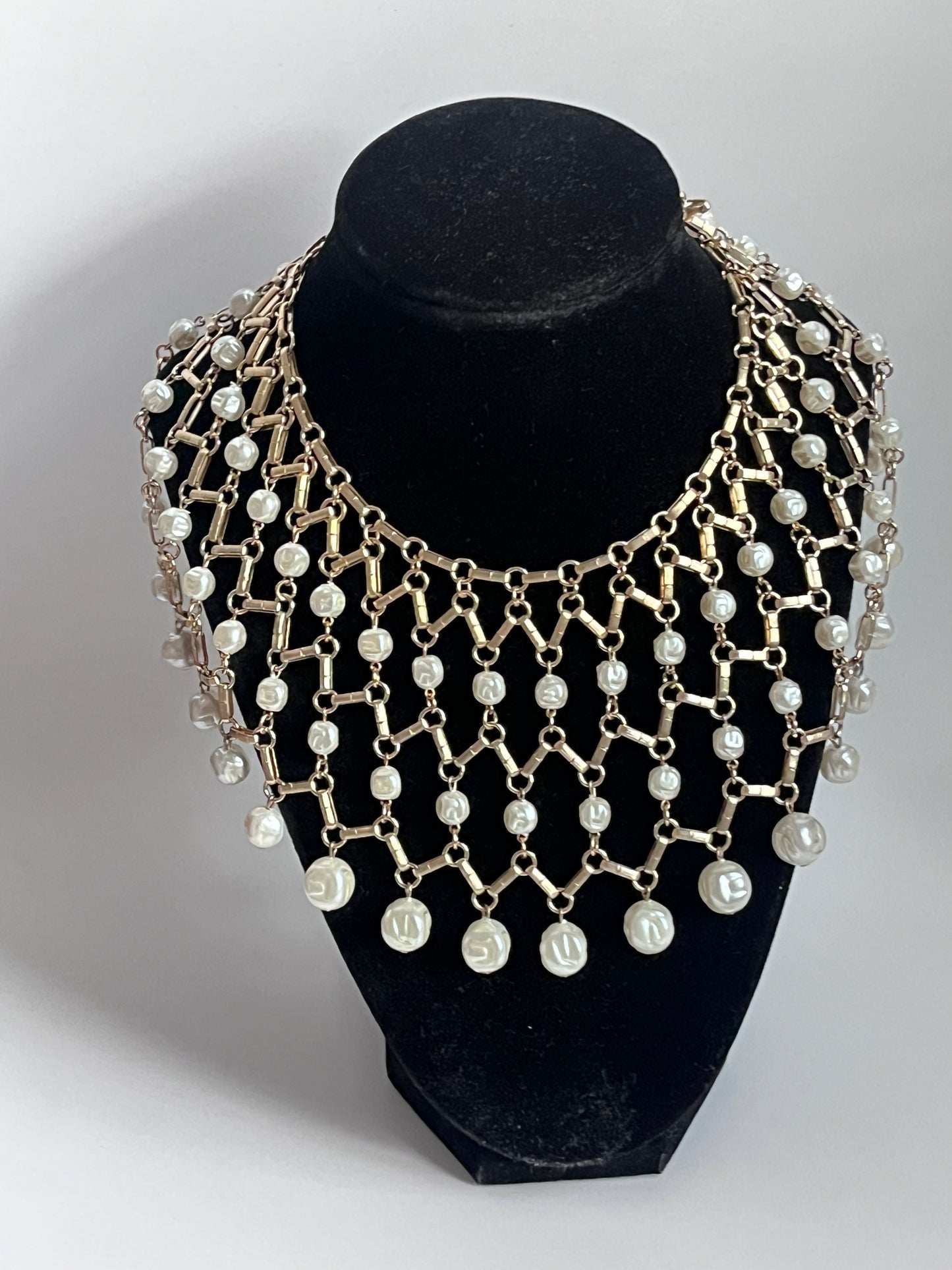 Vintage necklace  collar faux baroque pearl beads 1960s